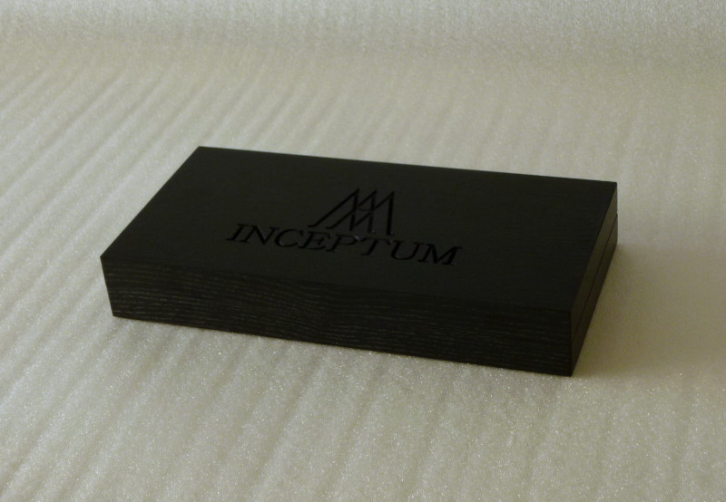 astuccio in legno con incisione laser